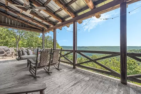 346 Backbone Rd, Beersheba Springs, TN 37305