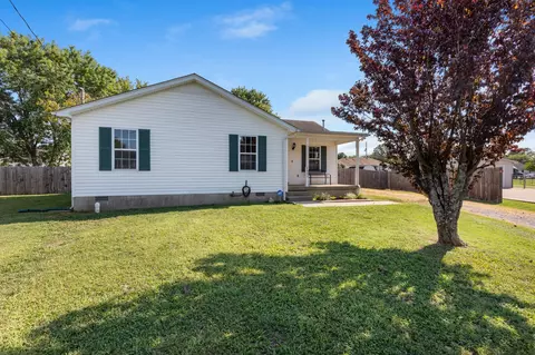 2803 Black Stallion Ct, Murfreesboro, TN 37130