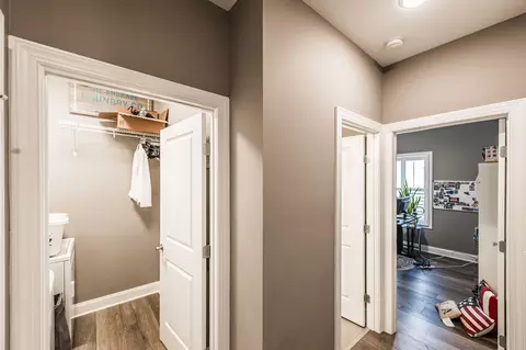 Entry Way - 124 Sideview Rd, Gallatin, TN 37066 photo 6 of 9