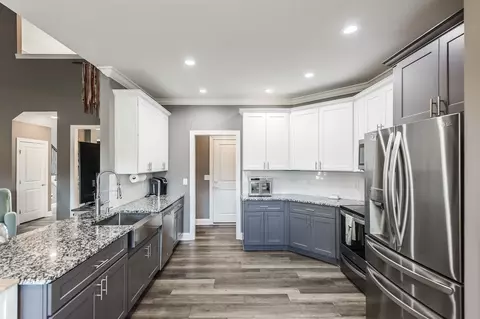 Kitchen - 124 Sideview Rd, Gallatin, TN 37066 photo 4 of 7