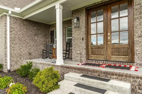 Exterior - 124 Sideview Rd, Gallatin, TN 37066 photo 4 of 17