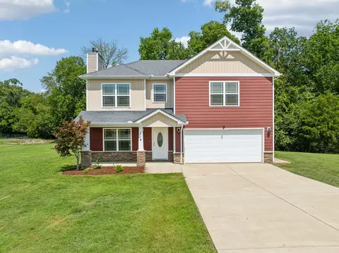 219 Maple Leaf Ct, Smyrna, TN 37167