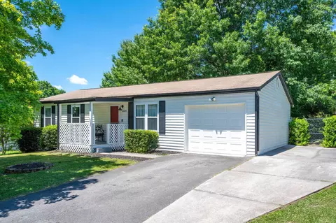 2220 SE Spring Meadow Ln, Cleveland, TN 37311