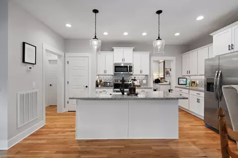 Kitchen - 167 S Garner St, Springfield, TN 37172 photo 2 of 4
