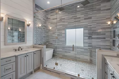 Bath - 5131 Florence Rd, Murfreesboro, TN 37129 photo 2 of 6