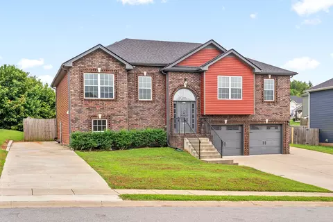 178 Kingstons Cv, Clarksville, TN 37042