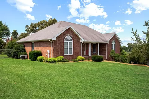 Exterior - 6218 H B Lee Rd, Springfield, TN 37172 photo 4 of 10