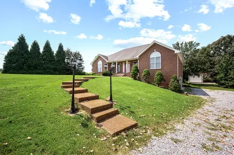 Exterior - 6218 H B Lee Rd, Springfield, TN 37172 photo 5 of 10