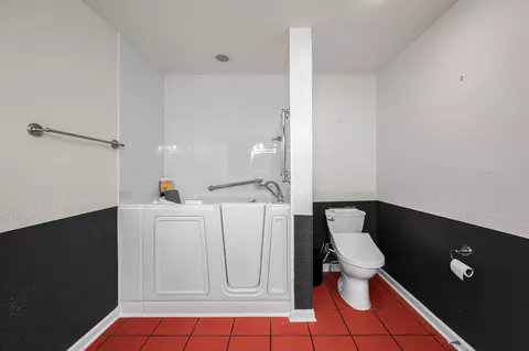 Bath - 6218 H B Lee Rd, Springfield, TN 37172 photo 2 of 6