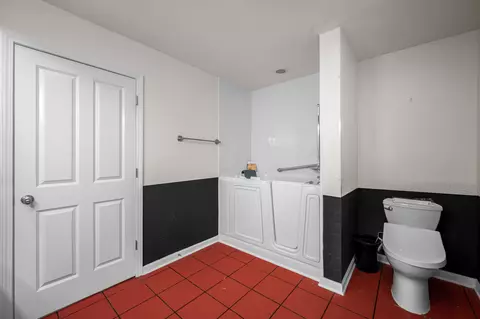 Bath - 6218 H B Lee Rd, Springfield, TN 37172 photo 3 of 6