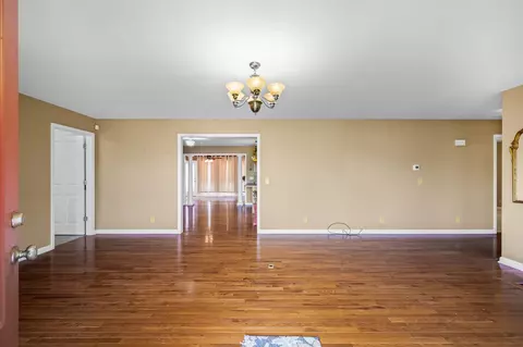 Living - 6218 H B Lee Rd, Springfield, TN 37172 photo 1 of 7