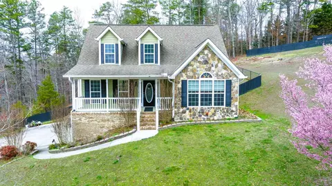 1001 Trojan Run Dr, Soddy Daisy, TN 37379