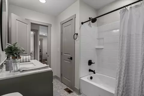 405 Dull St, Dickson, TN 37055 photo 8