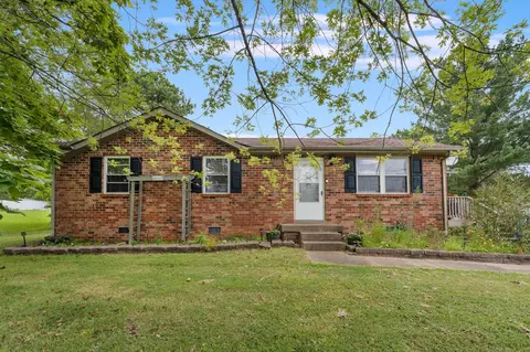 711 Inver Ln, Clarksville, TN 37042