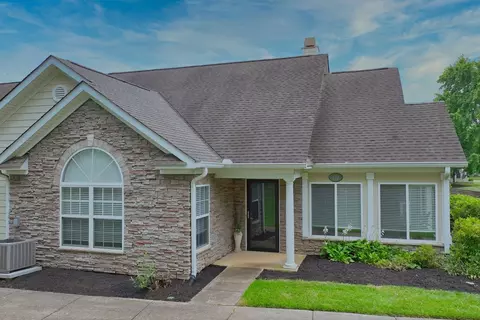 825 Browns Ln #202, Gallatin, TN 37066