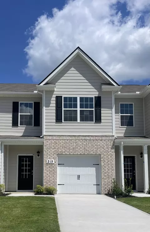 215 Dale Mires Ln, Baxter, TN 38544