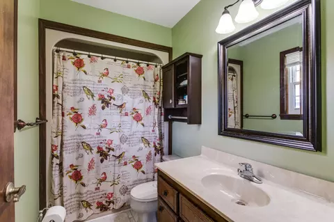 Bath - 2987 Rock Rd, Morrison, TN 37357 photo 2 of 3