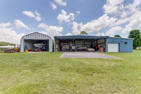 Exterior - 2987 Rock Rd, Morrison, TN 37357 photo 7 of 8