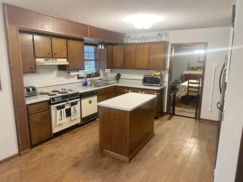 Kitchen - 2987 Rock Rd, Morrison, TN 37357 photo 1 of 3