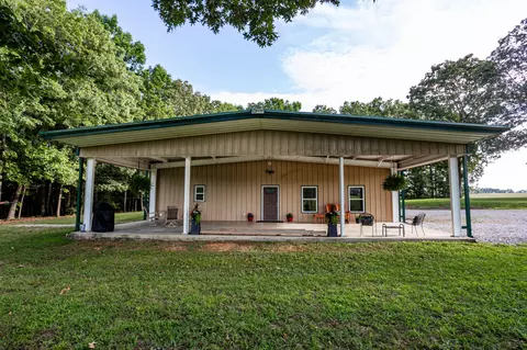 17 Shaffer Rd, Summertown, TN 38483
