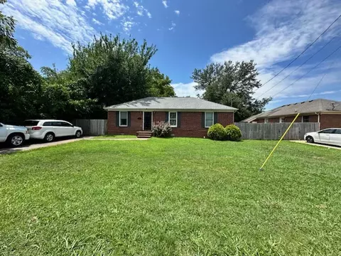 1611 Maitland Dr, Murfreesboro, TN 37129