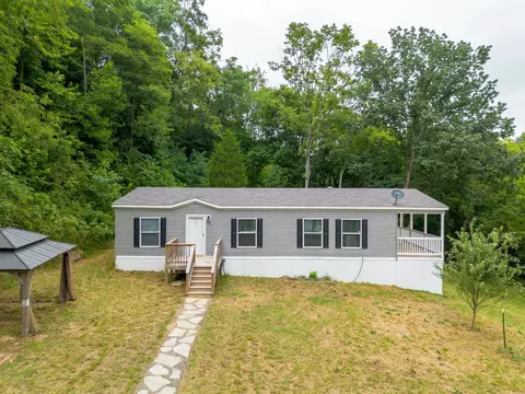 8511 Joy Rd, Mount Pleasant, TN 38474