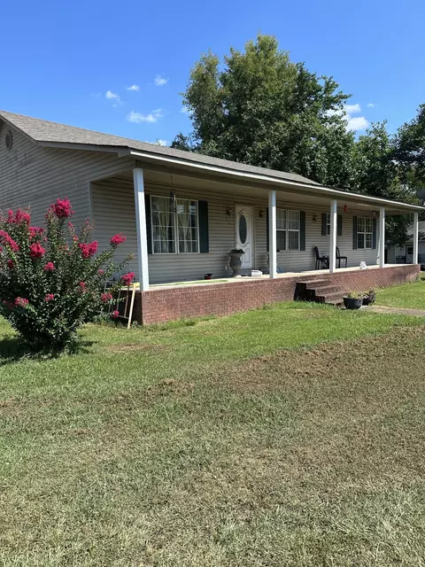 390 Wheeler St, Rogersville, AL 35652