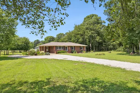 3844 Ball Ln, Chapel Hill, TN 37034