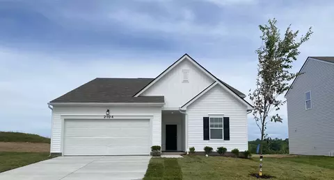 2104 Youngfellow Dr, Columbia, TN 38401