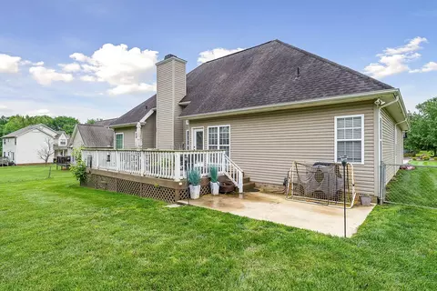 Exterior - 197 Simons Blvd, Morrison, TN 37357 photo 6 of 12