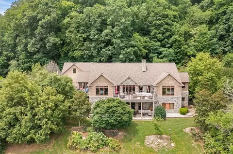 1115 Maynard Ridge Rd, Silver Point, TN 38582