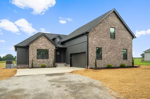 4401 Benson Rd, Springfield, TN 37172