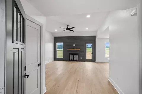 4401 Benson Rd, Springfield, TN 37172 photo 6
