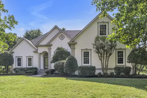 3103 Saint Johns Dr, Murfreesboro, TN 37129