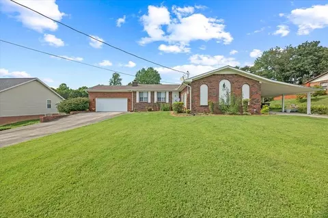 329 Cora Rd, Cookeville, TN 38501