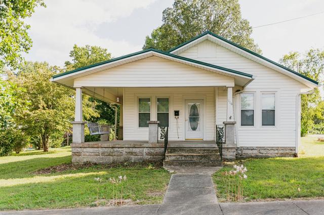 110 Jefferson Ave E, Carthage, TN 37030