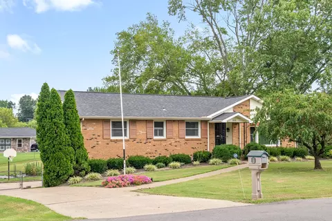 511 Paula Dr, Clarksville, TN 37042