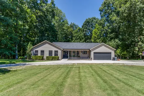 743 Hopkins Ln, Winchester, TN 37398