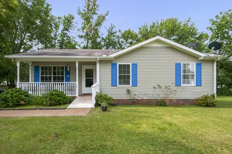 114 Red Oak Cir, Dickson, TN 37055