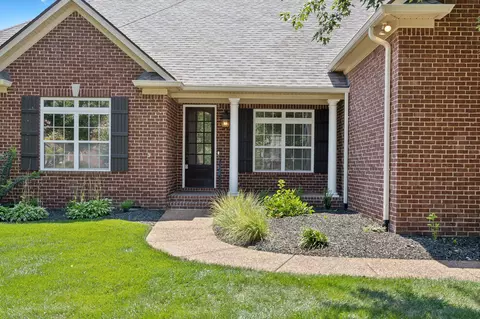 1019 Alice Springs Cir, Spring Hill, TN 37174