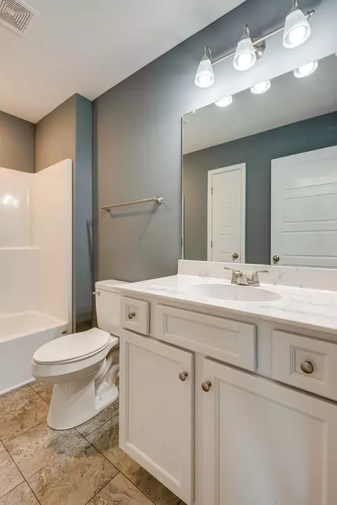 Bath - 334 Kaiser Rd, Dickson, TN 37055 photo 4 of 4