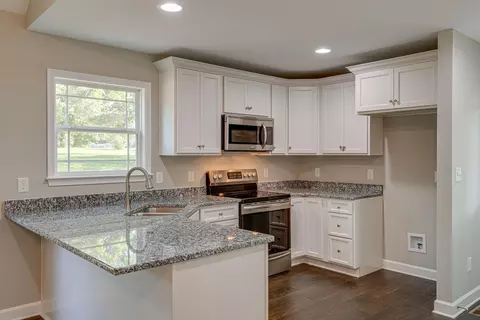Kitchen - 400 Kaiser Rd, Dickson, TN 37055 photo 1 of 1