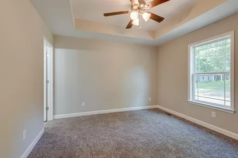 Bedroom - 400 Kaiser Rd, Dickson, TN 37055 photo 4 of 4
