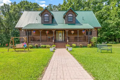 1860 Dry Hollow Rd, Mcewen, TN 37101