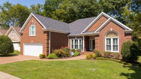 352 Julianna Cir, Franklin, TN 37064