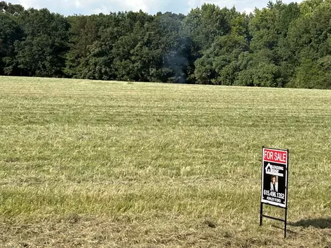 6 Monroe Floyd Rd, Decherd, TN 37324 photo 2