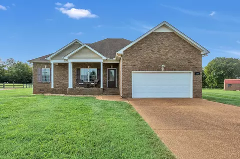 1355 Volunteer Ln, Lewisburg, TN 37091