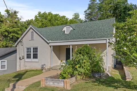 321 Sweetland Dr, Chattanooga, TN 37415