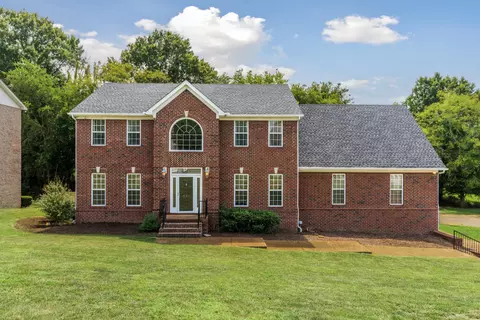 837 Loretta Dr, Goodlettsville, TN 37072