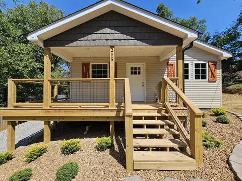 205 Winding Way, Mcminnville, TN 37110